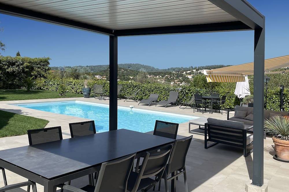 Villa 8 pers, garden, swimming pool, magnificent view, calm, in Saint-Gély-du-Fesc, Montpellier region