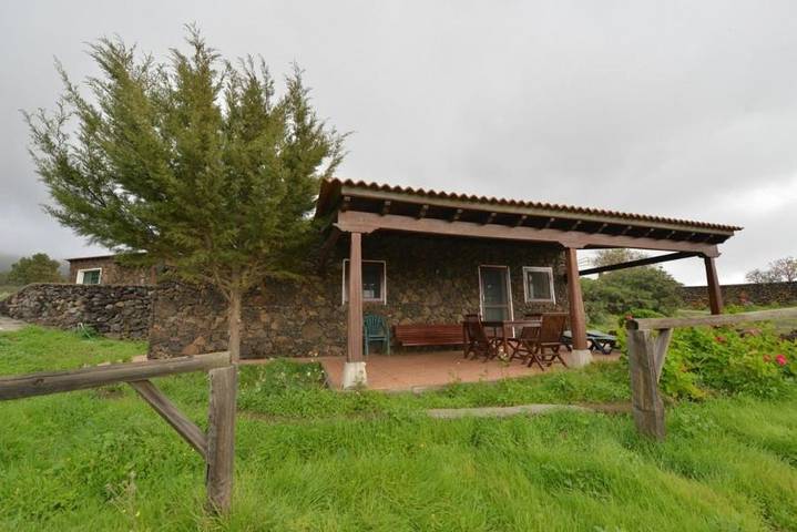 Casa de vacaciones para 2 personas, con jardín y vistas en El Hierro