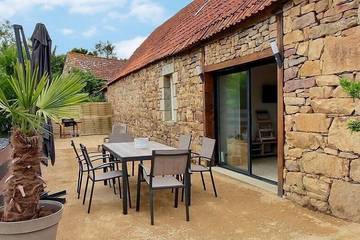 Gîte pour 2 personnes, avec terrasse et jardin à Ploumilliau