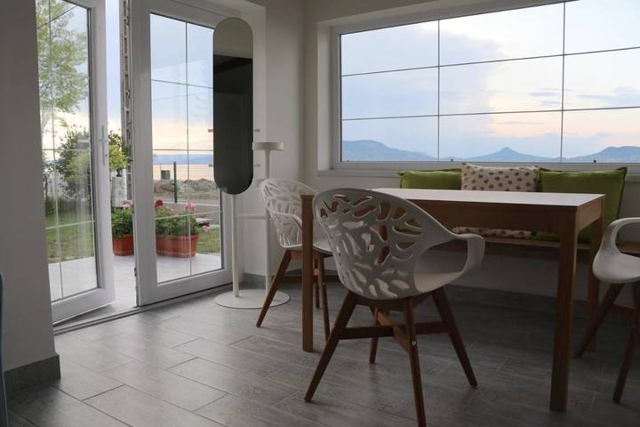 Villa für 4 Personen, mit Ausblick und Seeblick sowie Garten am Balaton - 3