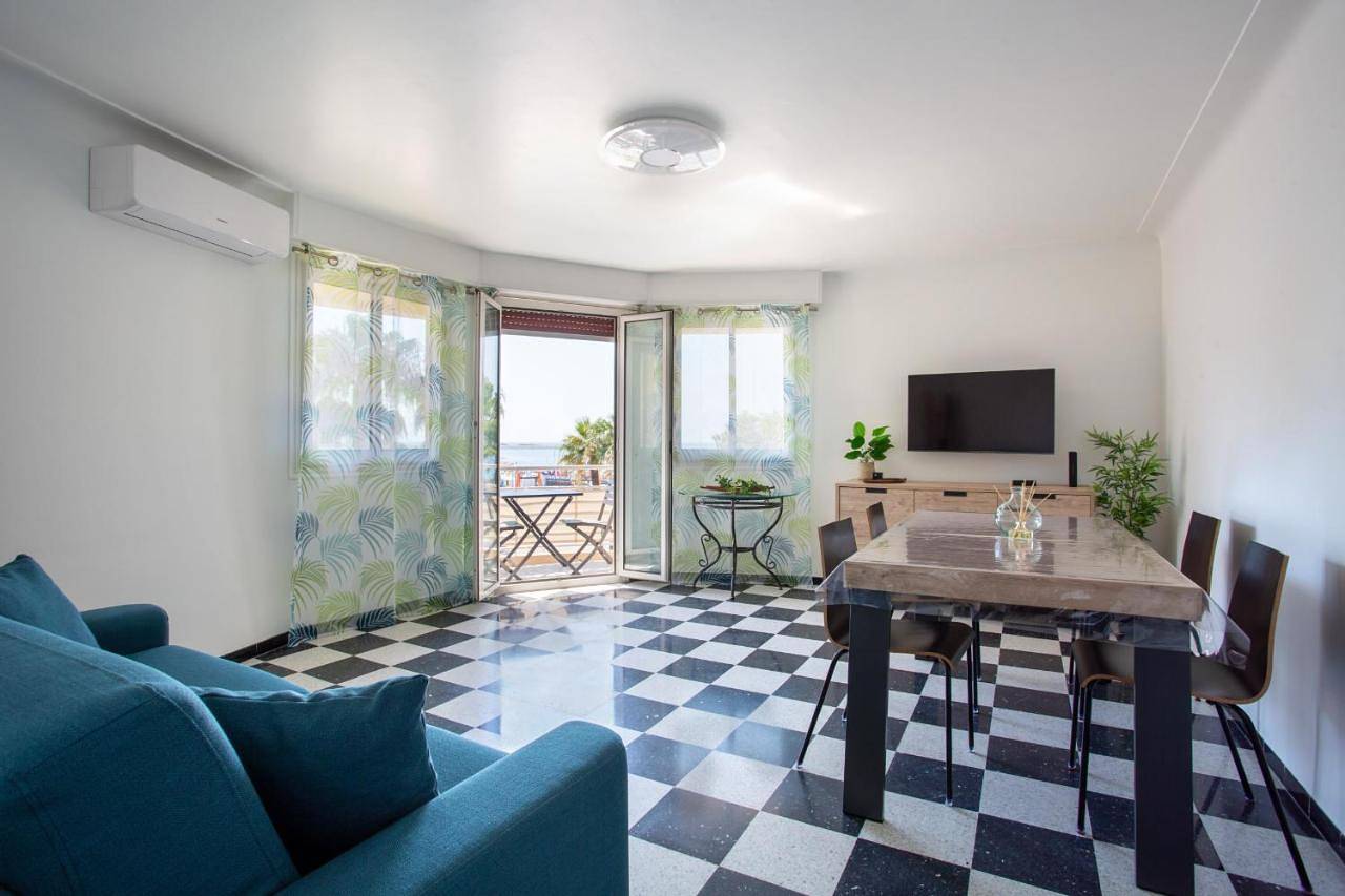 Appartement entier, Apartment T2 air-conditioned sea view in Saint-Laurent-du-Var, Côte méditerranéenne (France)