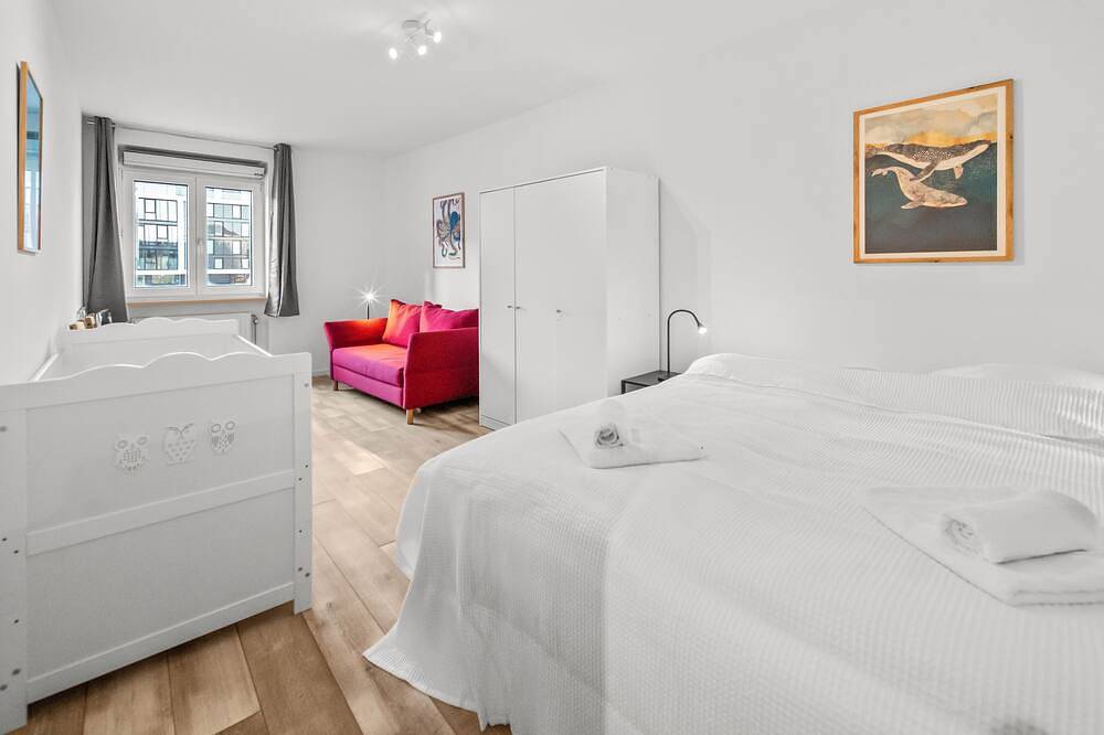 Ganze Wohnung, 8 min per U-Bahn zum Marienplatz 120 m² Schwabing - 3Sz - 2,5Bäder - Tiefgarage in München Schwabing, München