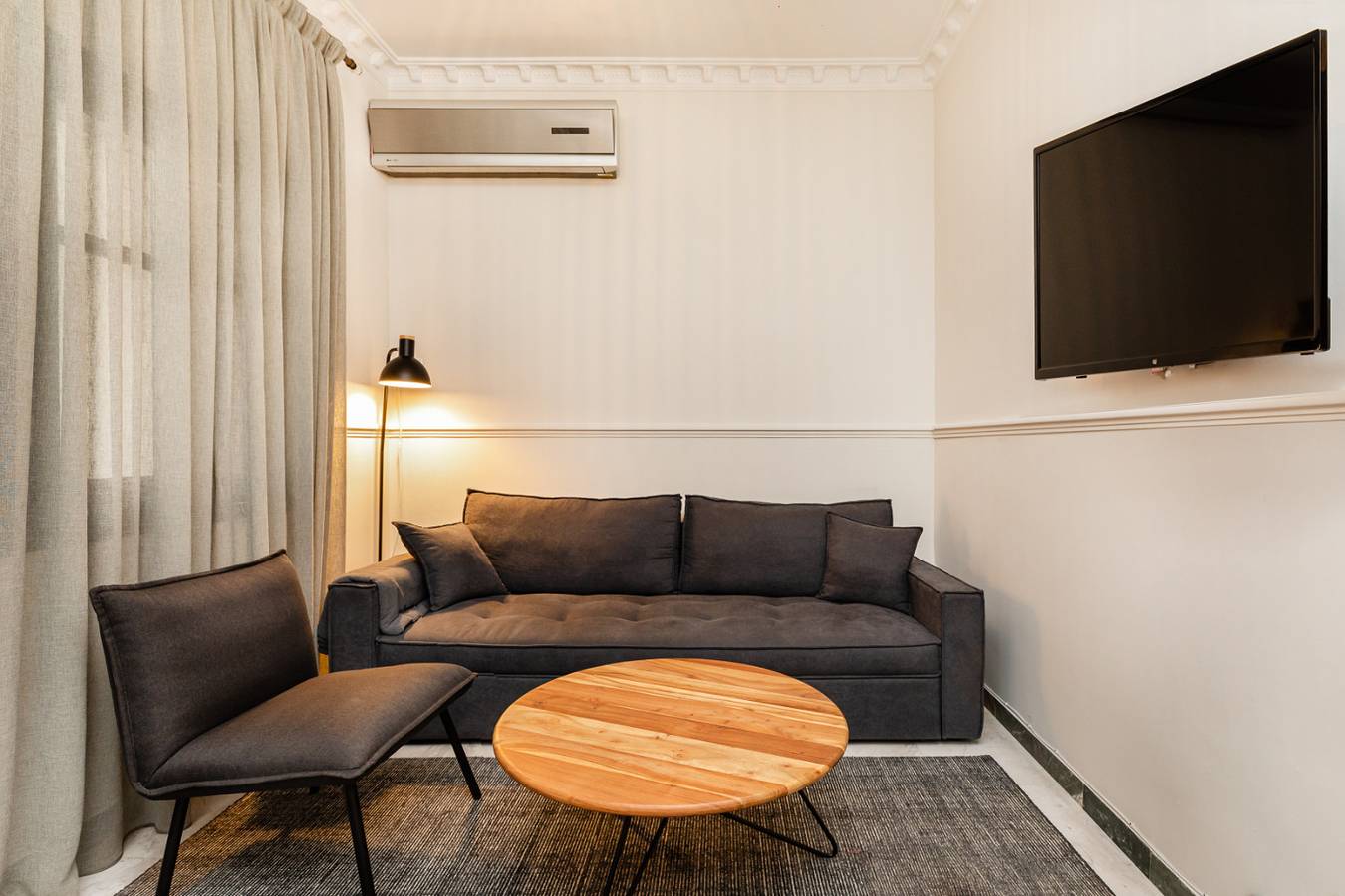 Apartamento entero, Coco: Neoclassical apt with balcony in Región de Thessaloniki