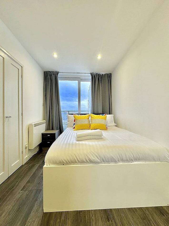 Vacation apartment for 6 people, kid friendly in Camden