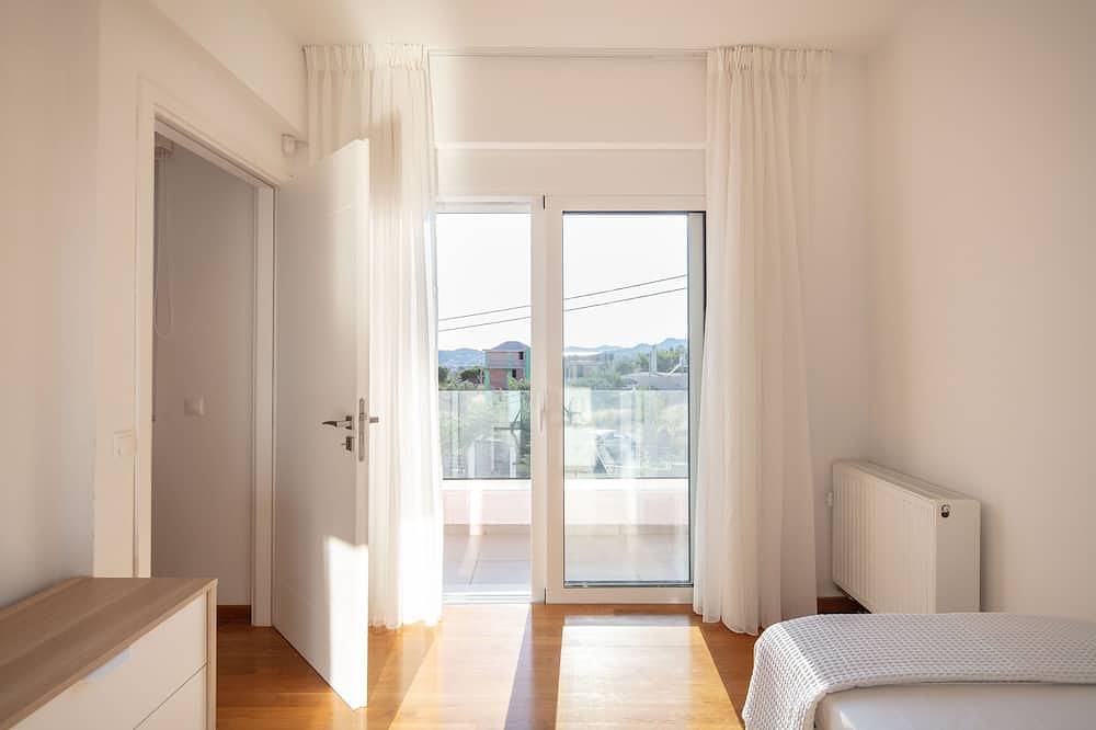 Athens Riviera/ Panoramic Villa I Lagonissi/Peaceful/Sea View/Beaches in Kalyvia Thorikou, East coast of the Attika region
