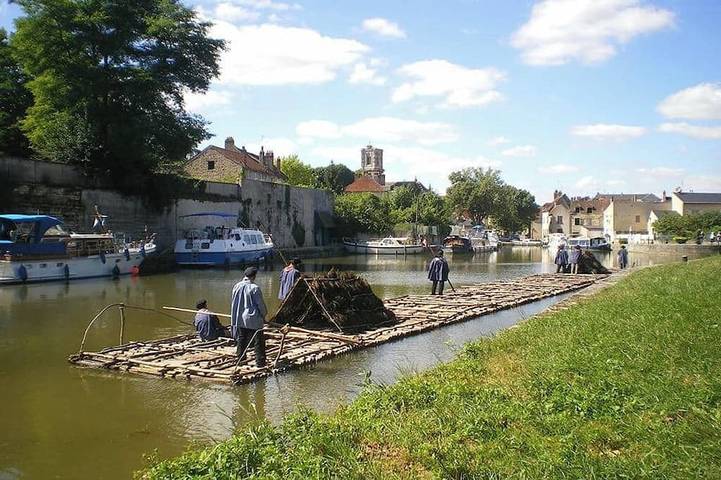 Apartamento entero, Furnished studio apartment in Clamecy, Nièvre