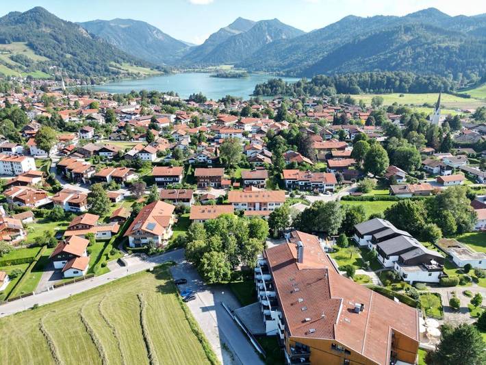 Ferienwohnung für 6 Personen, mit Balkon und Whirlpool sowie Sauna und Ausblick am Schliersee