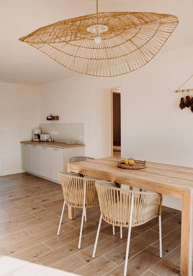 Location de vacances pour 6 personnes, avec jardin, adapté aux familles dans Plage Du Men Armor - 2