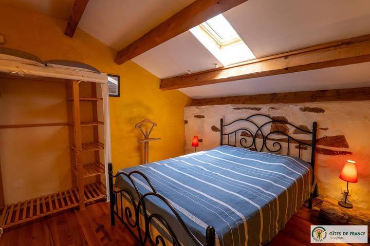 Location de vacances pour 6 personnes, avec jardin et terrasse à Saint-Izaire - 3