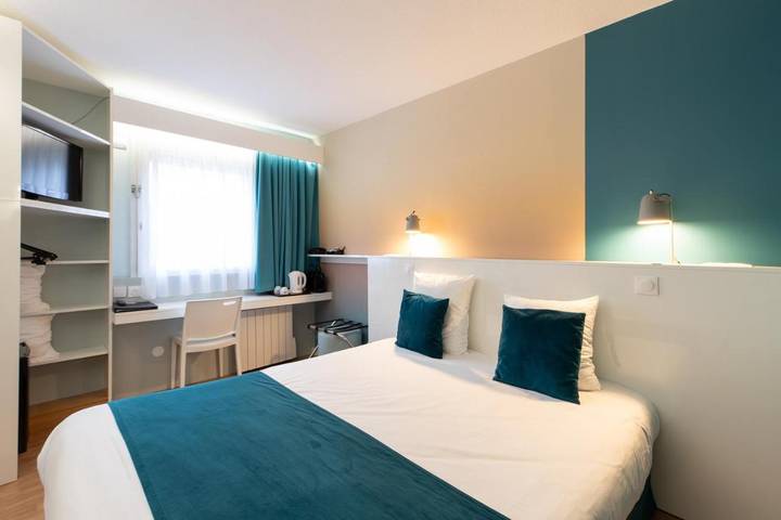 Hôtel pour 2 personnes, avec terrasse à Oyonnax - 2