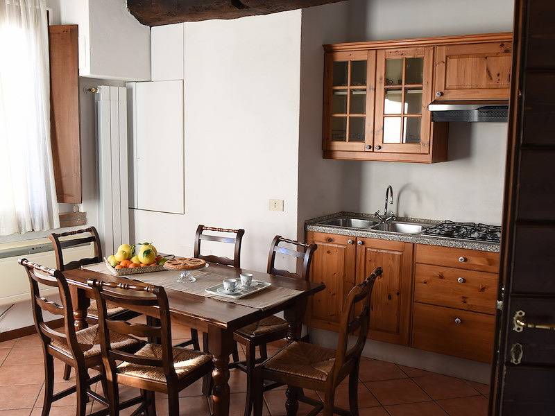 Tritt — Ferienwohnung für 6 Personen, umgeben von vielen Weinreben in Monticelli Brusati in Monticelli Brusati, Gardasee-Berge