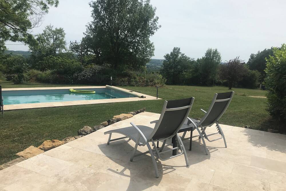 Charming cottage-with heated pool and 5 min from all amenities. Rest. in Fumel, Región de Villeneuve-sur-Lot