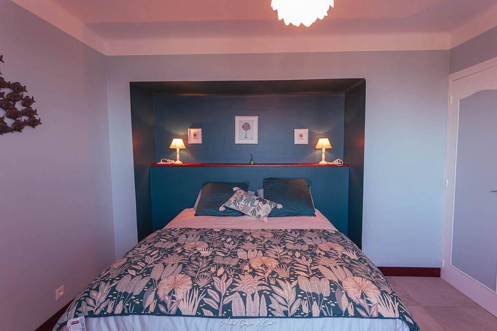 Renovated house, exceptional sea view, sleeps 8. Between Perros-Guirec and Paimpol in Trélévern, Rosa Granitküste