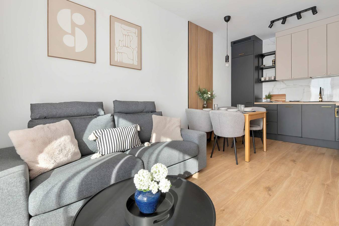 Appartement entier, Stylish Apartment with Parking | Balcony | Surrounded by Nature in Mały Kack, Gdynia
