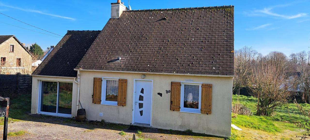 Triple Room with Garden View in Saint-Aignan (Morbihan), Région de Pontivy