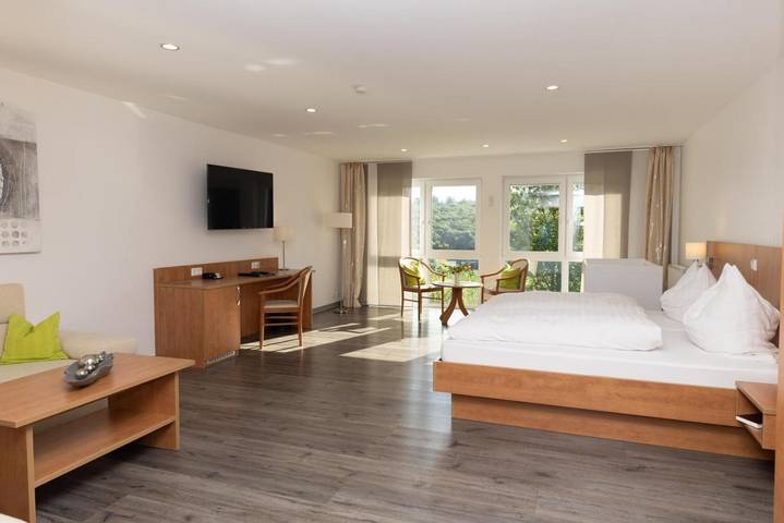 Hotel für 2 Personen, mit Terrasse und Garten sowie Pool und Sauna in Wilnsdorf