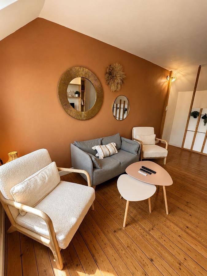Appartement entier, Two-Bedroom Apartment in Le Vaudreuil, Région de Les Andelys