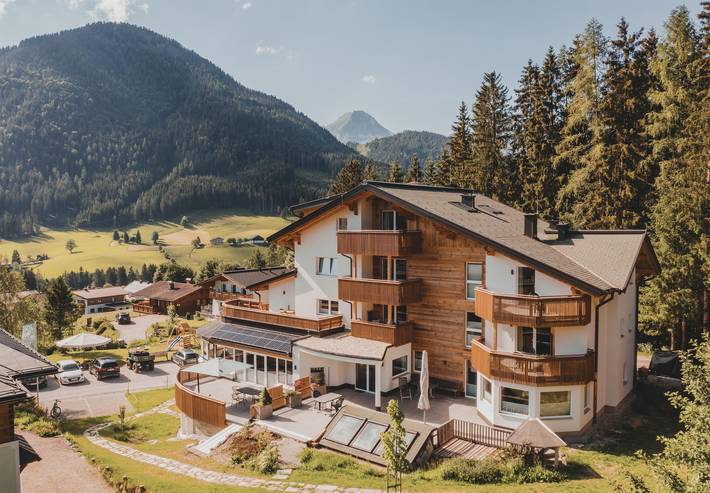 Ferienwohnung für 8 Personen, mit Balkon und Terrasse sowie Garten und Sauna in Sankt Martin am Tennengebirge