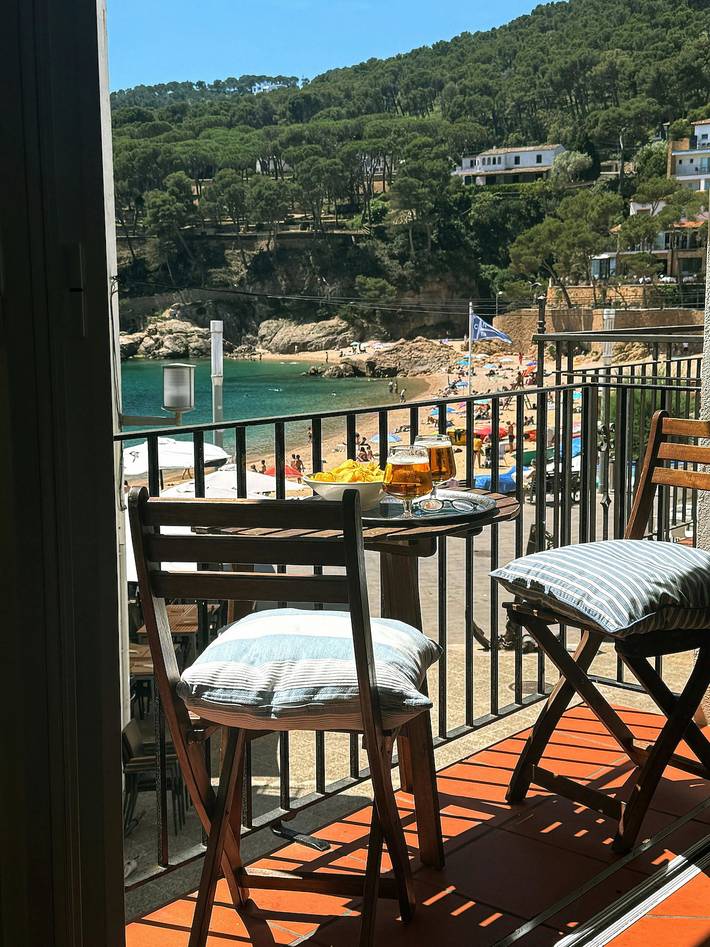 Location de vacances pour 6 personnes, avec Balcon à Tamariu