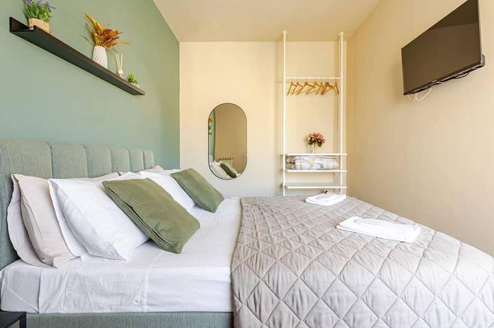 Appartamento intero, Harmony Retreat - Central Apt with Terrace & Wifi - Generale in Montecatini Terme, Provincia di Pistoia