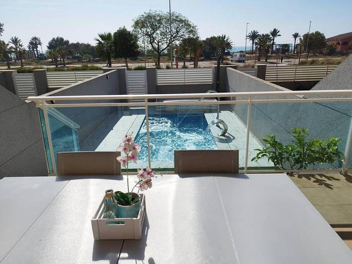 Casa rural para 8 personas, con Balcón y Jacuzzi además de Terraza y Piscina en Plana Baixa