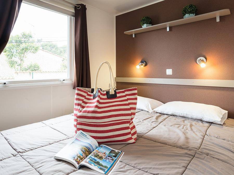 Camping La Palmeraie - Mobilheim 6 personen - Classic | 2 Zi. | 4/6 Pers. | Erhöhte Terrasse in Torreilles, Côte d'Améthyste