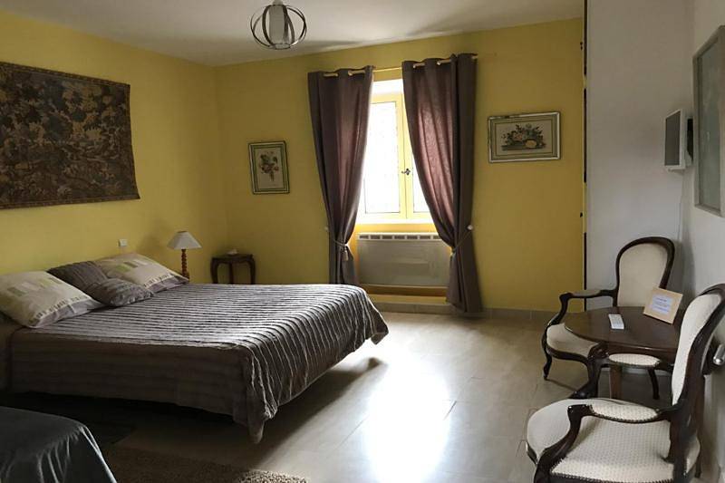 Comfort Double Room in Gréoux-les-Bains, Parc naturel régional du Verdon