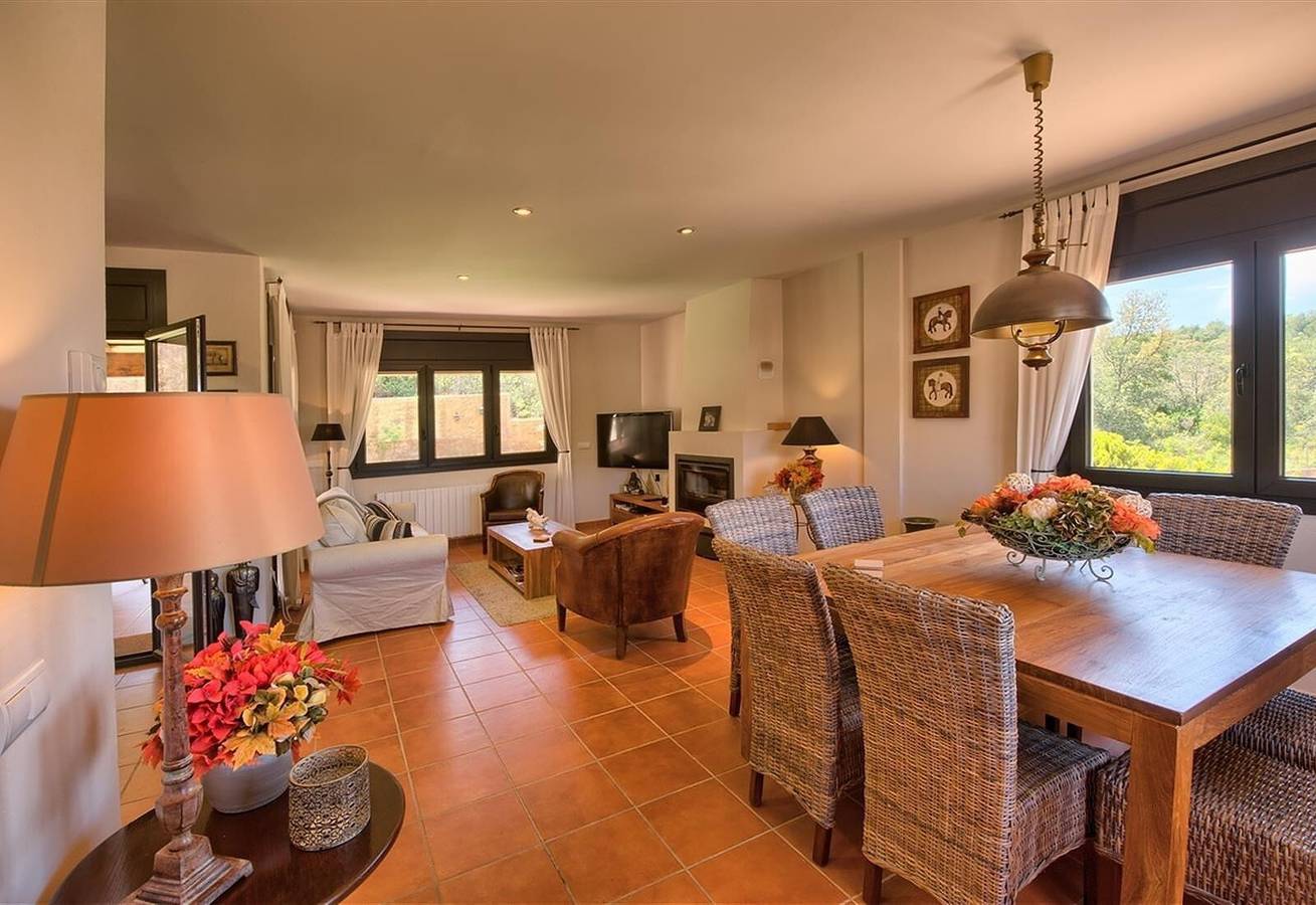 Maison de vacances 'Villa parfaite avec piscine privée' avec vue sur les montagnes & Wi-Fi in Begur, Costa Brava
