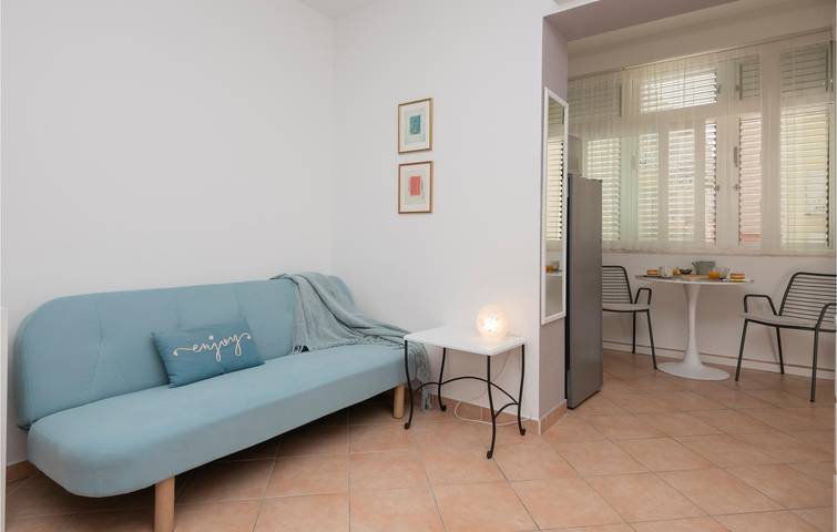 Ferienwohnung für 2 Personen, mit Terrasse in Baska Voda - 3