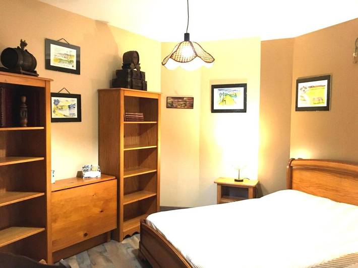 Chambre d’hôte pour 5 personnes, avec vue et piscine ainsi que jardin et terrasse dans le Lot - 4