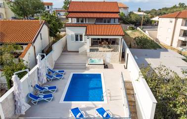 Ferienhaus für 10 Personen in Lopar, Rab, Bild 1