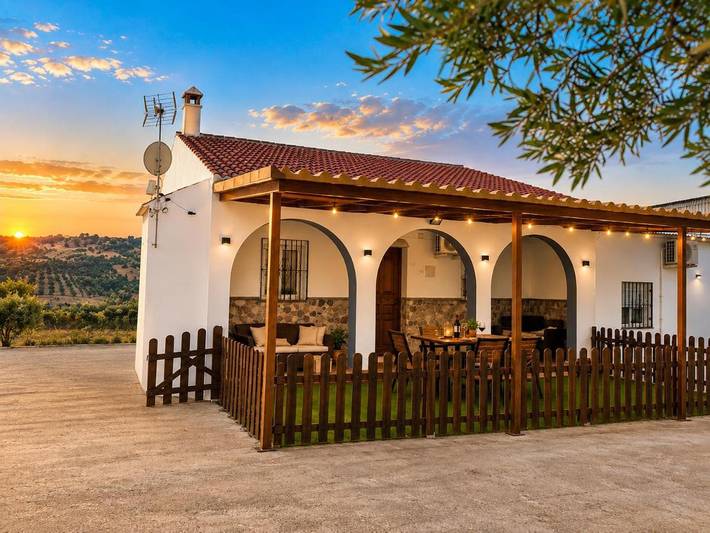 Casa rural para 5 personas, con Terraza y Jardín además de Piscina y Vistas en Valle de Abdalajís - 3