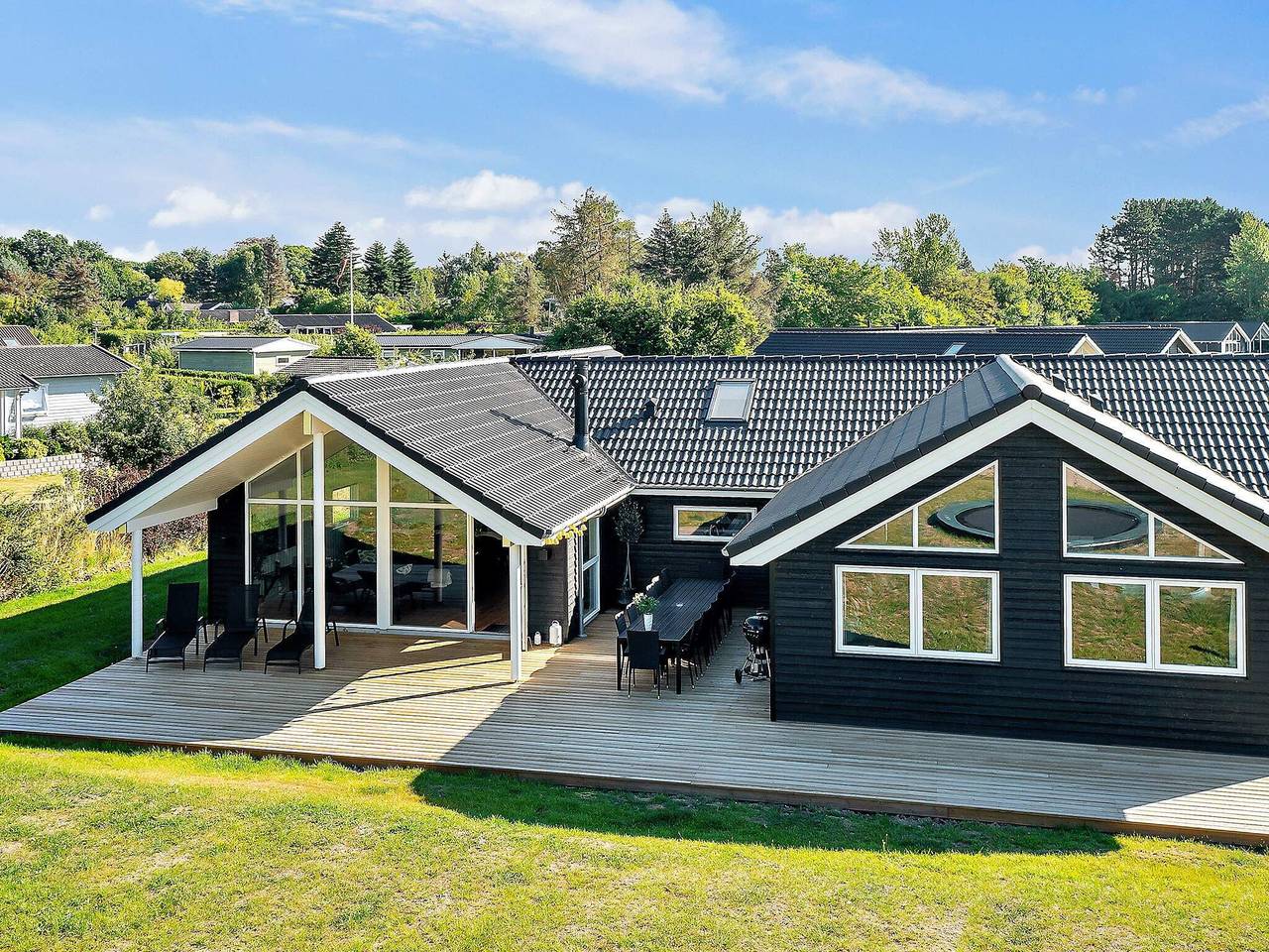 Ferieudlejning til 14 Personer i Vejby Strand, Vejby