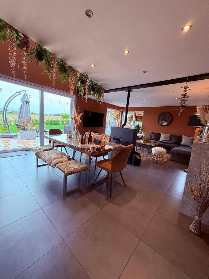 Location de vacances pour 9 personnes, avec jardin et jacuzzi à Clavier - 4