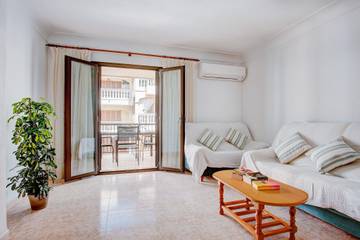 Apartment in Ses Salines, South Majorca für 6 