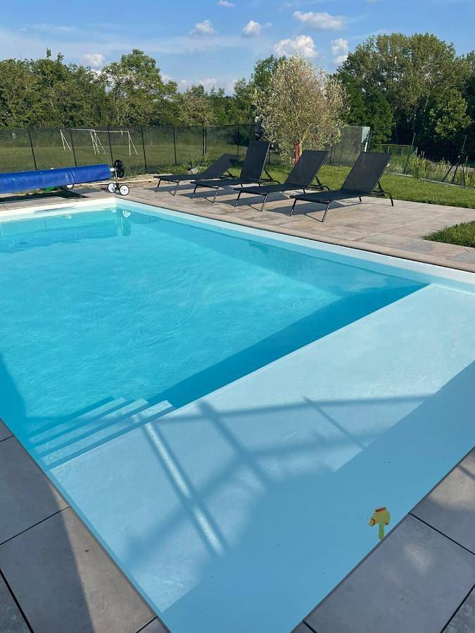 Location de vacances pour 6 personnes, avec Terrasse ainsi que Piscine et Vue dans Saint-Ignat - 2