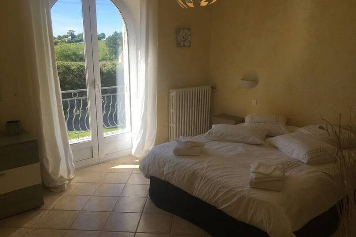 Location de vacances pour 12 personnes à Saint-André-et-Appelles - 2