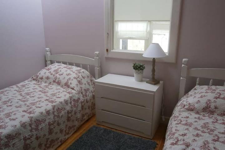 Location de vacances pour 6 personnes, avec Terrasse ainsi que Jardin et Piscine à Saint-Palais-de-Phiolin - 2