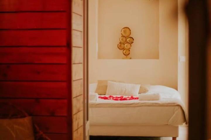 Apartamento entero, Casa Gauda - Jacuzzi, Relaxation, and Serenity in Sainte-Thérèse-en-Pays-de-Falaise, Región de Caen