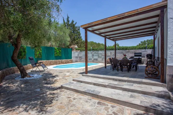 Casa de vacaciones para 12 personas, con jardín y piscina - 1
