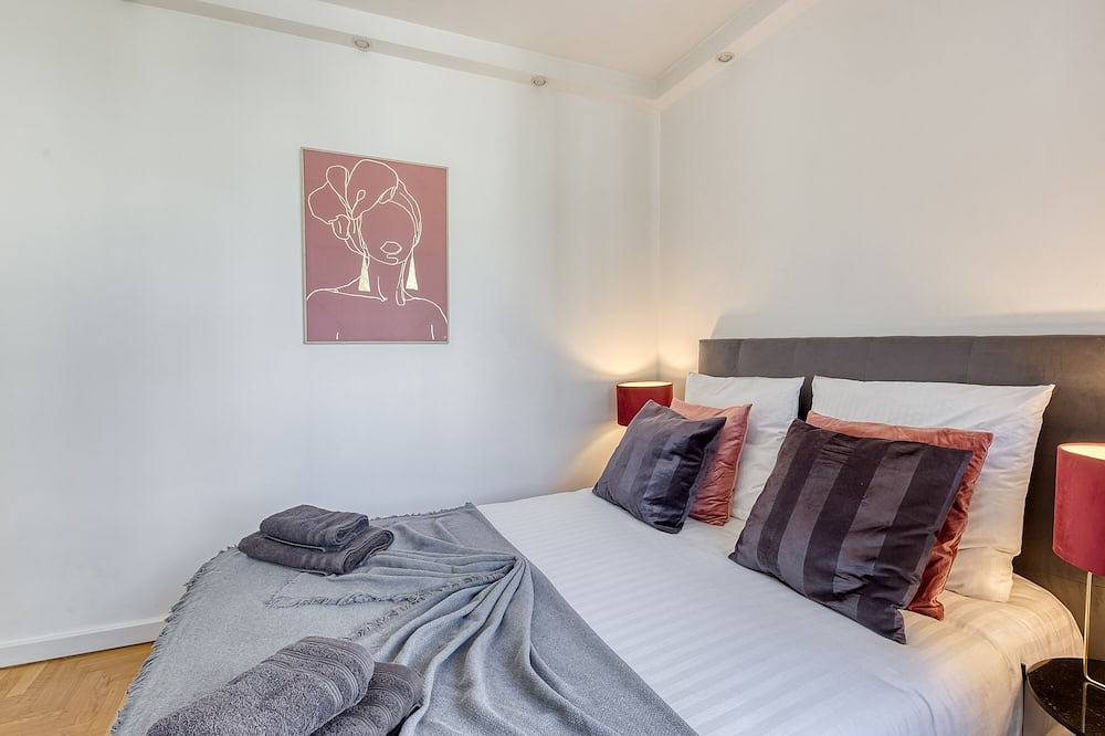 Entire apartment, Smart Stay - Domotic - 5 minutes métro in Charenton-le-Pont, Val-de-Marne