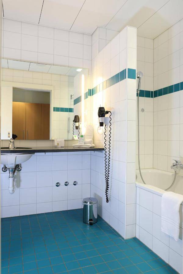 Hôtel pour 2 personnes, avec jardin, animaux acceptés à Winterthour - 4