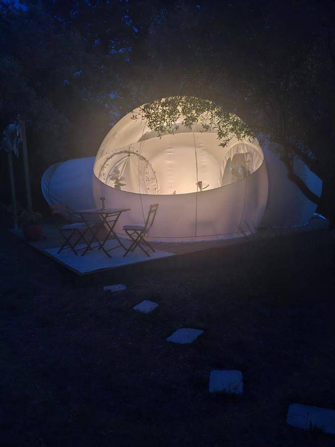 Chambre d’hôte pour 2 personnes, avec Jacuzzi ainsi que Terrasse et Jardin