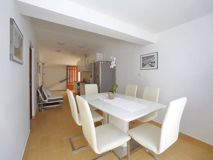 Ferienhaus für 20 Personen, mit Terrasse und Pool sowie Sauna, mit Haustier in Starigrad Paklenica - 4