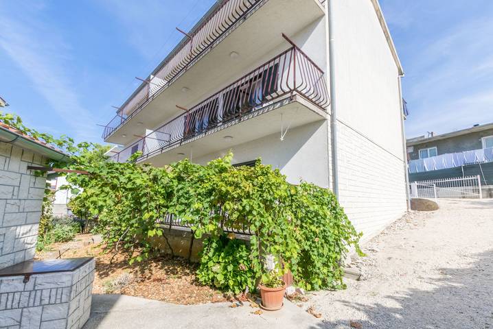 Apartament wakacyjny dla 4 osób w Primošten