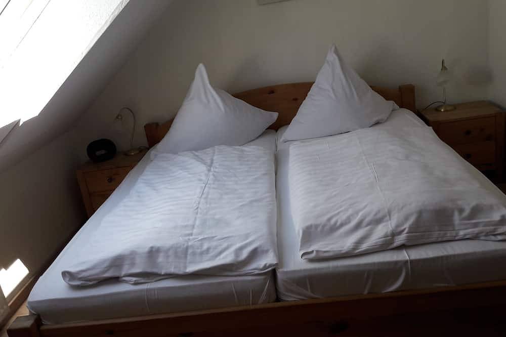 Ganze Wohnung, Appartement Panoramablick - Mit Balkon und Pool in Altastenberg, Hochsauerlandkreis