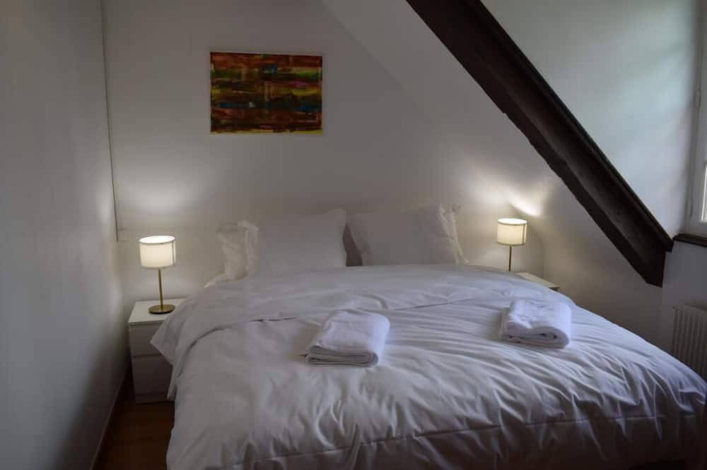 Appartement entier, Le Grand Gîte **** - piscine-billard-baby-foot-cheminée - 14 pers in Huisseau-sur-Mauves, Vallée de la Loire