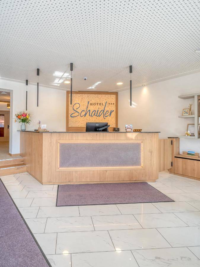 Hotel für 2 Personen, mit Balkon und Terrasse sowie Whirlpool und Garten in Ainring - 4