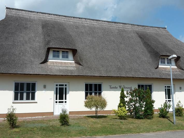 Ferienhaus für 4 Personen, mit Garten in Garz