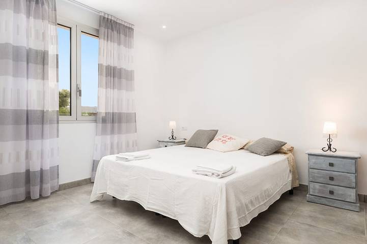 Very modern villa with private pool and huge garden in the heart of Mallorca. in Llubí, Majorca Center